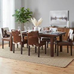 Chaise en peau de vache | Acacia Savage