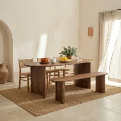 Table à manger bord arrondi miel en bois massif acacia - Ellipse